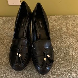 White House Black Market pumps